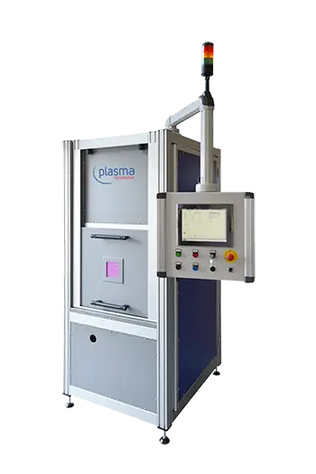 Plasma system suitable for preparing products for painting or adhesion
